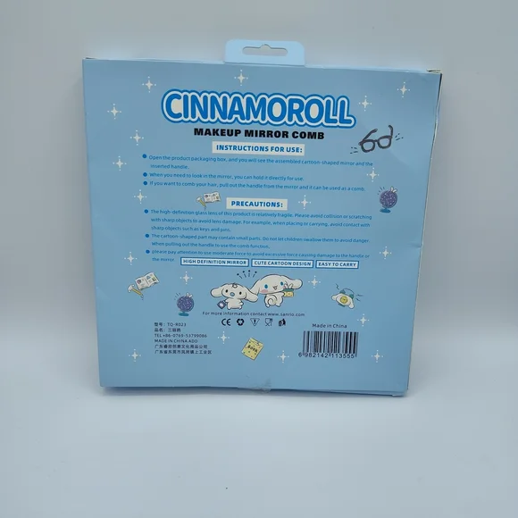 NIB Cinnamoroll Makeup Mirror And Comb Set - Picture 2 of 2